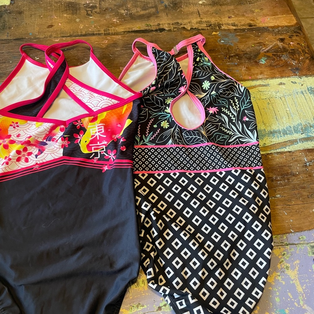 Quatro and GK adult small leotards - Picture 2 of 3